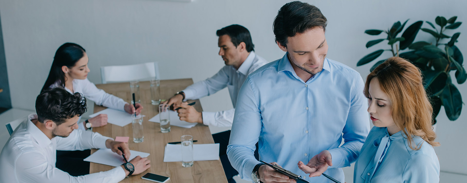 Personnes qui travaillent